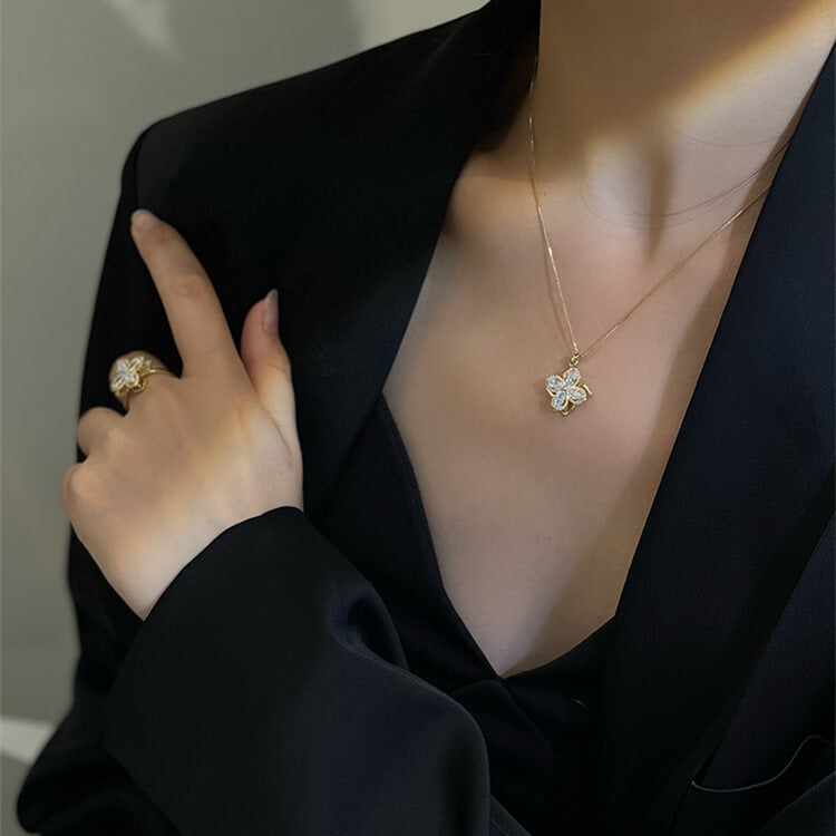 Collar Flor Giratoria