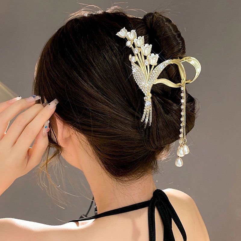 📿PINZA DE CABELLO CON FLUJO DE PERLAS 😍